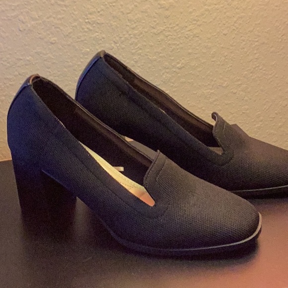 Adrienne Vittadini Shoes - NWOT Adrienne Vittadini elegant black loafer heals with 2 1/2 inch chunky heel.